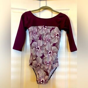 Eleve leotard size large